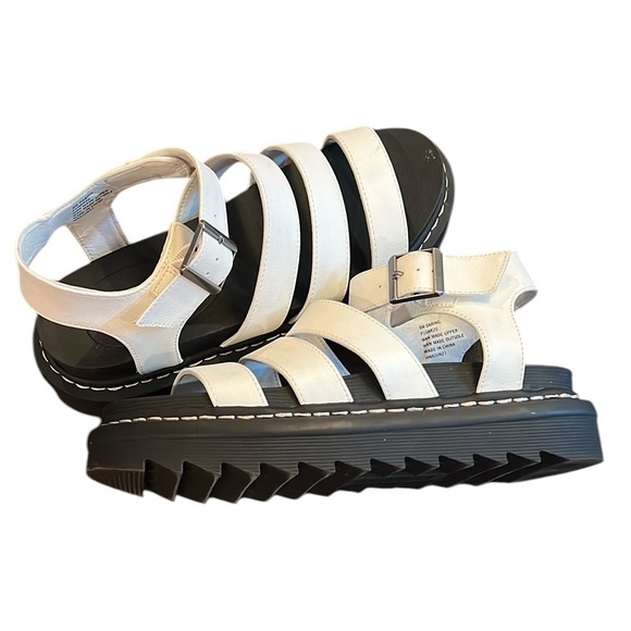 Sincerely Jules Daring Sandal White Strappy Gladiator Black Chunky Lug Sole 8M - Picture 1 of 11